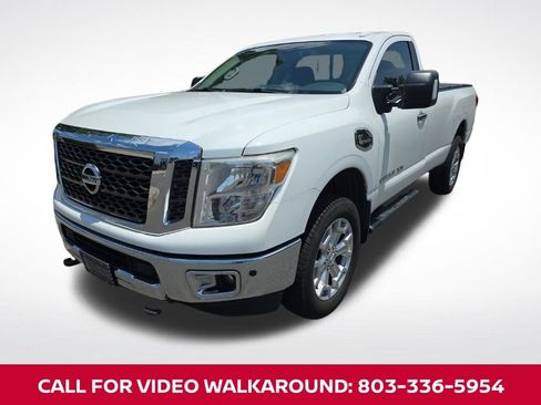 Used 2017 Nissan Titan SV AWD/4WD image 5