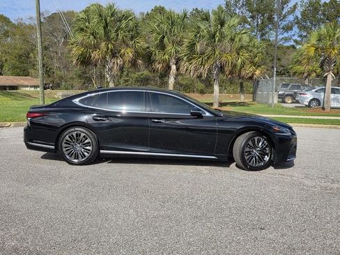 Used 2019 Lexus LS 500 w/ Luxury Package image 38