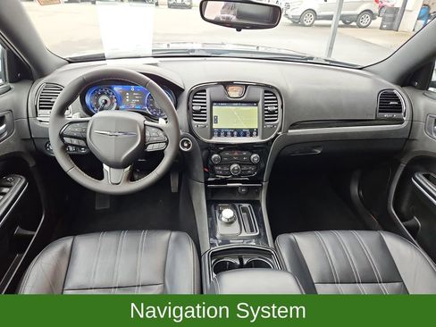 Used 2023 Chrysler 300 S image 9