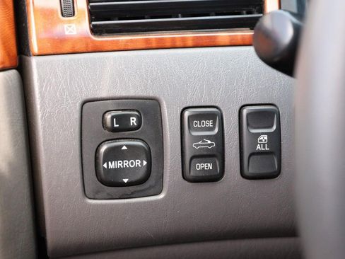 Used 2008 Toyota Solara SLE FWD image 20
