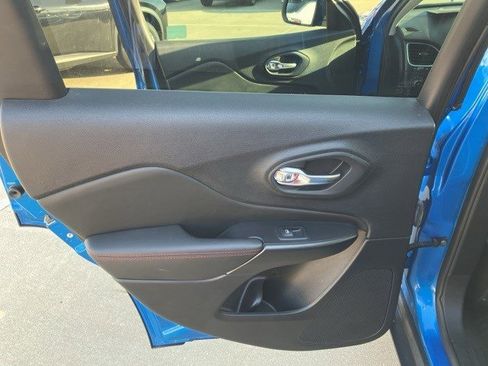 Certified 2022 Jeep Cherokee Trailhawk image 20