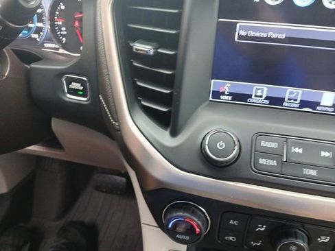 Used 2018 GMC Acadia Denali w/ Technology Package image 23