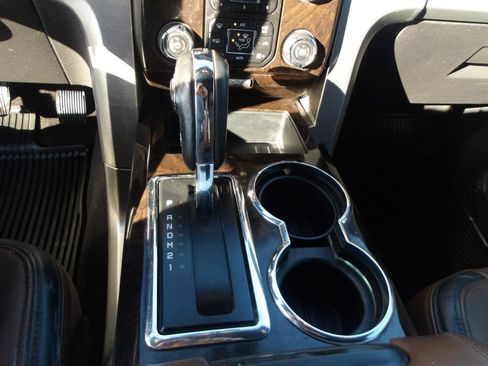 Used 2014 Ford F150 Platinum image 26