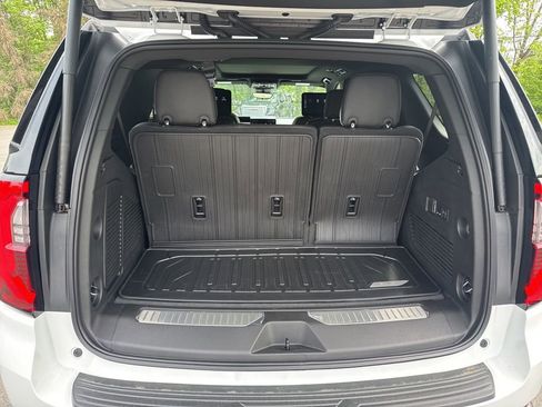 New 2026 GMC Yukon AT4 Ultimate w/ LPO, Floor Liner Package AWD/4WD image 70