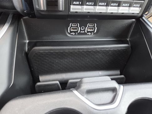 Used 2022 RAM 2500 Big Horn w/ Level B Equipment Group AWD/4WD image 16