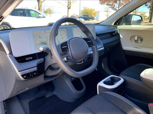 Used 2023 Hyundai Ioniq 5 SE image 15