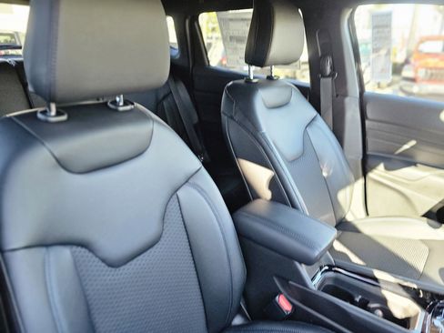 New 2026 Jeep Compass Latitude image 27