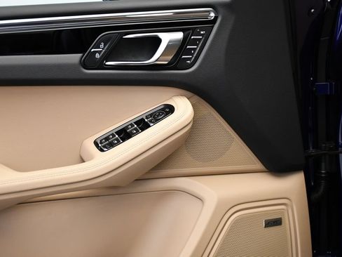 Certified 2026 Porsche Macan Turbo AWD/4WD image 33