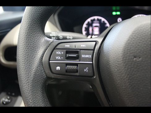 Certified 2023 Honda HR-V LX image 27
