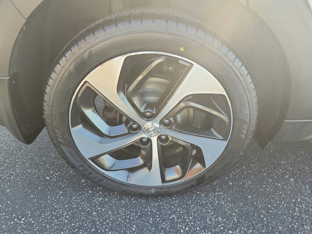 Used 2016 Hyundai Tucson Limited w/ Option Group 03 AWD/4WD image 31