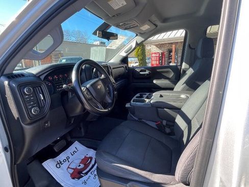 Used 2019 Chevrolet Silverado 1500 Custom w/ Custom Value Package image 15