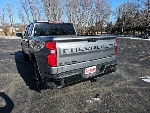 Used 2022 Chevrolet Silverado 1500 Custom Trail Boss w/ Safety Confidence Package image 3