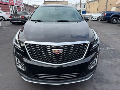 Used 2025 Cadillac XT5 Premium Luxury image 2