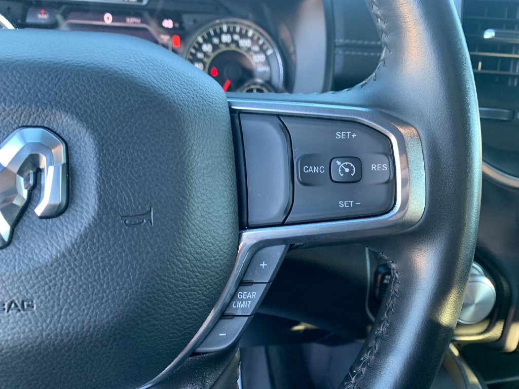Used 2023 RAM 1500 Laramie AWD/4WD image 28