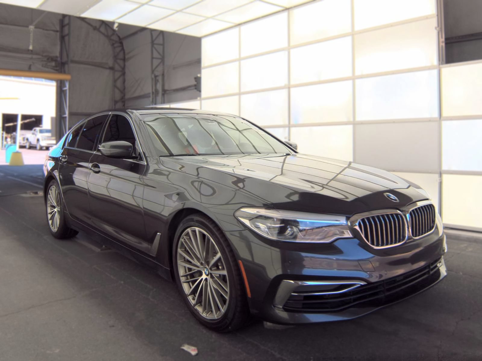 Used 2020 BMW 540i w/ Executive Package RWD image 2
