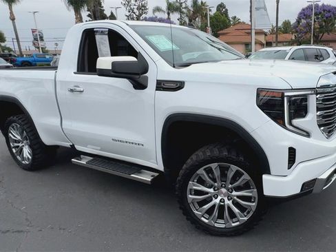 Used 2024 GMC Sierra 1500 Pro w/ Convenience Package image 9
