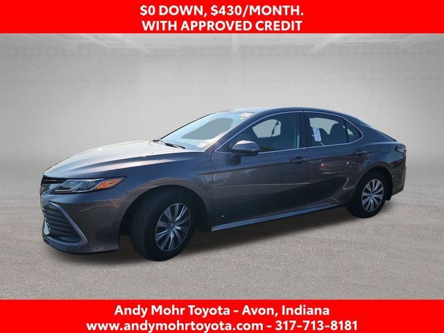 Used 2022 Toyota Camry LE FWD image 4