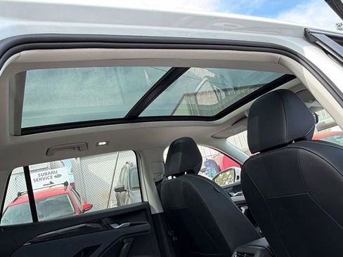 New 2026 Volkswagen Tiguan SE FWD image 10