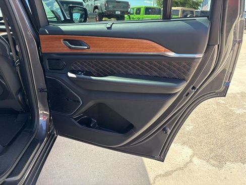 Certified 2023 Jeep Grand Cherokee L Summit AWD/4WD image 21