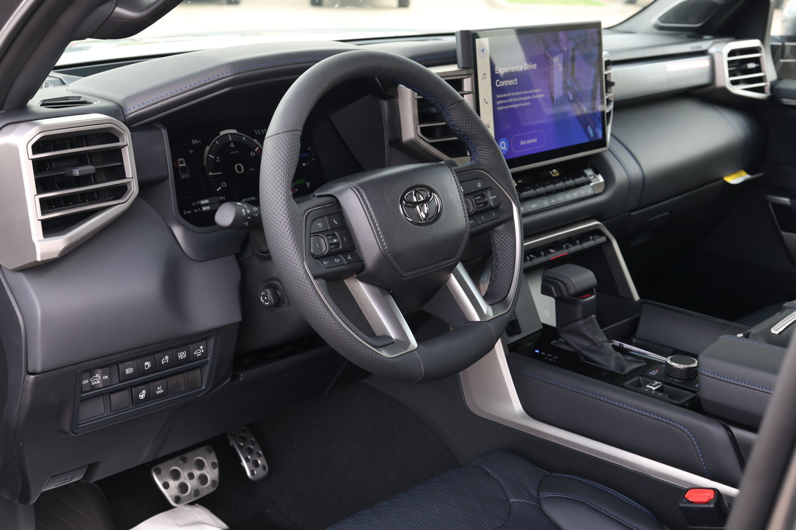 New 2026 Toyota Tundra Limited AWD/4WD image 14