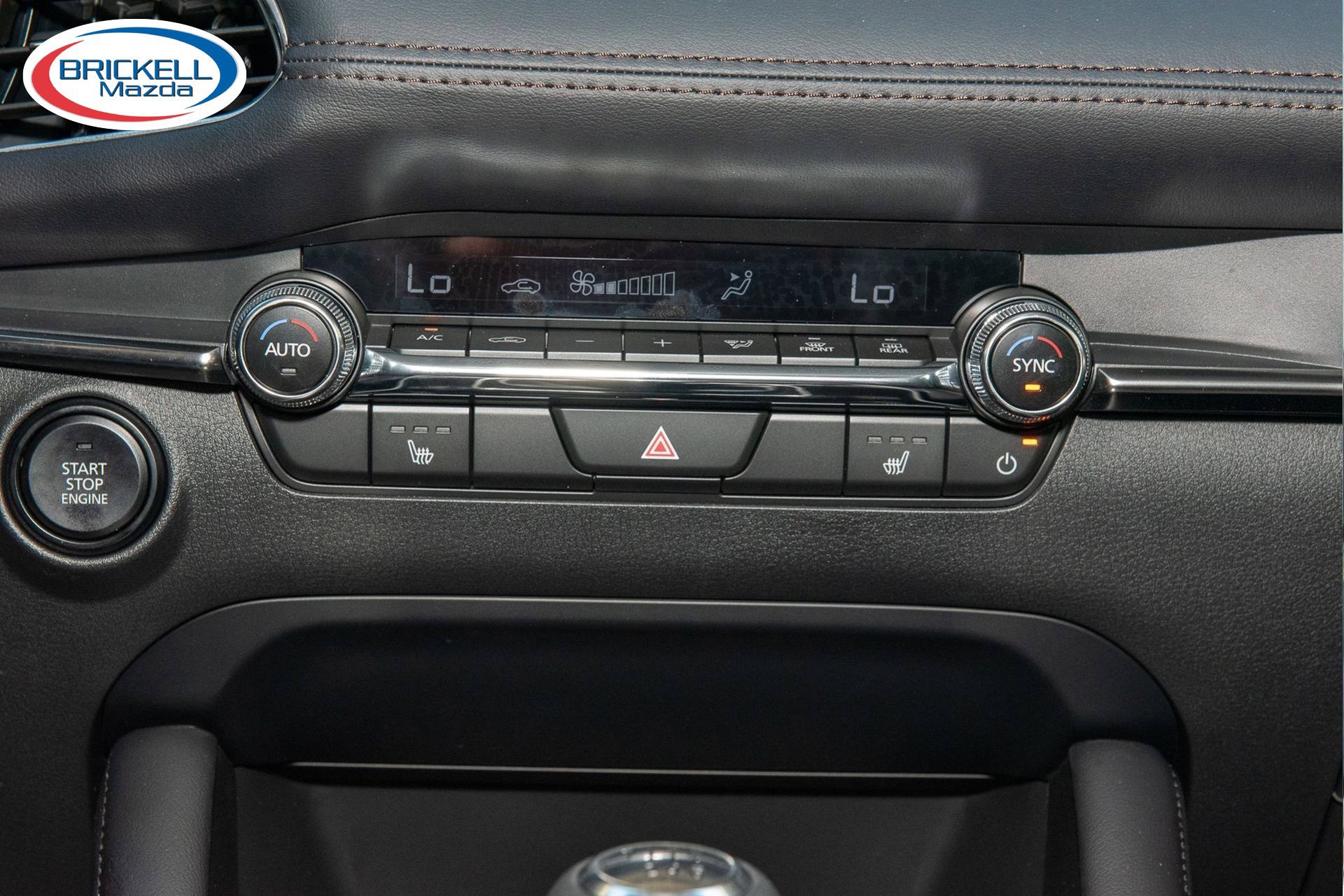 New 2025 MAZDA MAZDA3 2.5 S Hatchback w/ Premium Pkg FWD image 24