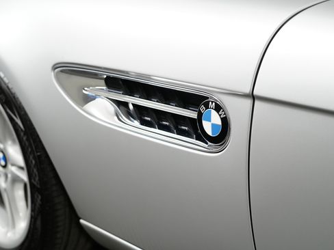 Used 2002 BMW Z8 image 13