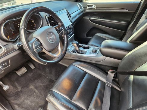 Used 2021 Jeep Grand Cherokee Limited image 7