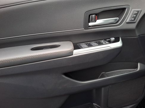 New 2026 Toyota Sienna Limited image 6