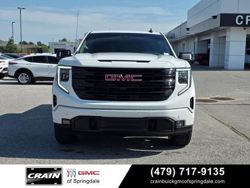 Used 2026 GMC Sierra 1500 Elevation w/ Elevation Premium Package AWD/4WD image 2
