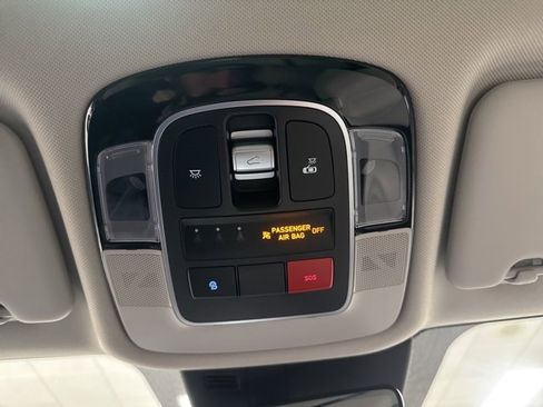 Used 2024 Hyundai Tucson Limited image 35