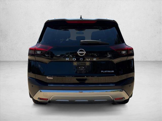 Used 2023 Nissan Rogue Platinum FWD image 7