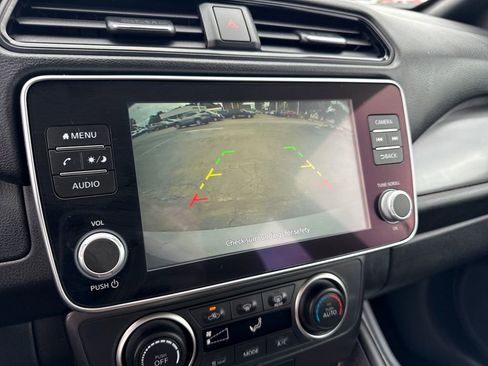 Used 2023 Nissan Leaf S image 29