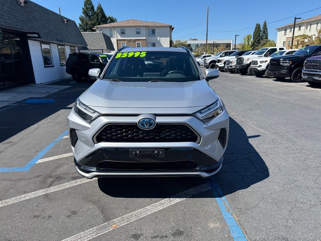 Used 2022 Toyota RAV4 SE w/ Weather & Moonroof Package AWD/4WD image 2