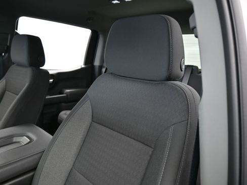 Used 2025 Chevrolet Silverado 1500 Custom image 16