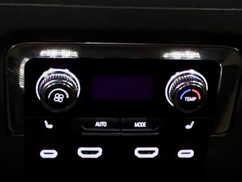 Used 2024 GMC Yukon Denali w/ Denali Reserve Package AWD/4WD image 23