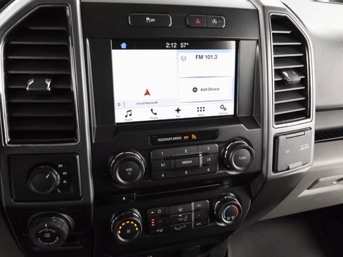 Used 2018 Ford F150 XLT w/ Equipment Group 302A Luxury image 35