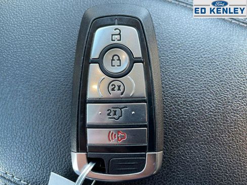 Used 2025 Ford Escape Platinum image 11