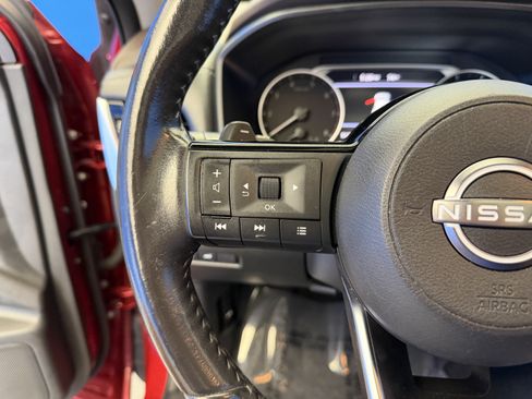 Used 2023 Nissan Rogue SL AWD/4WD image 15