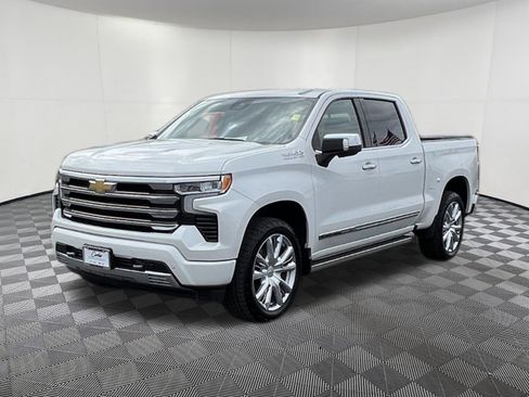 Used 2022 Chevrolet Silverado 1500 High Country image 3