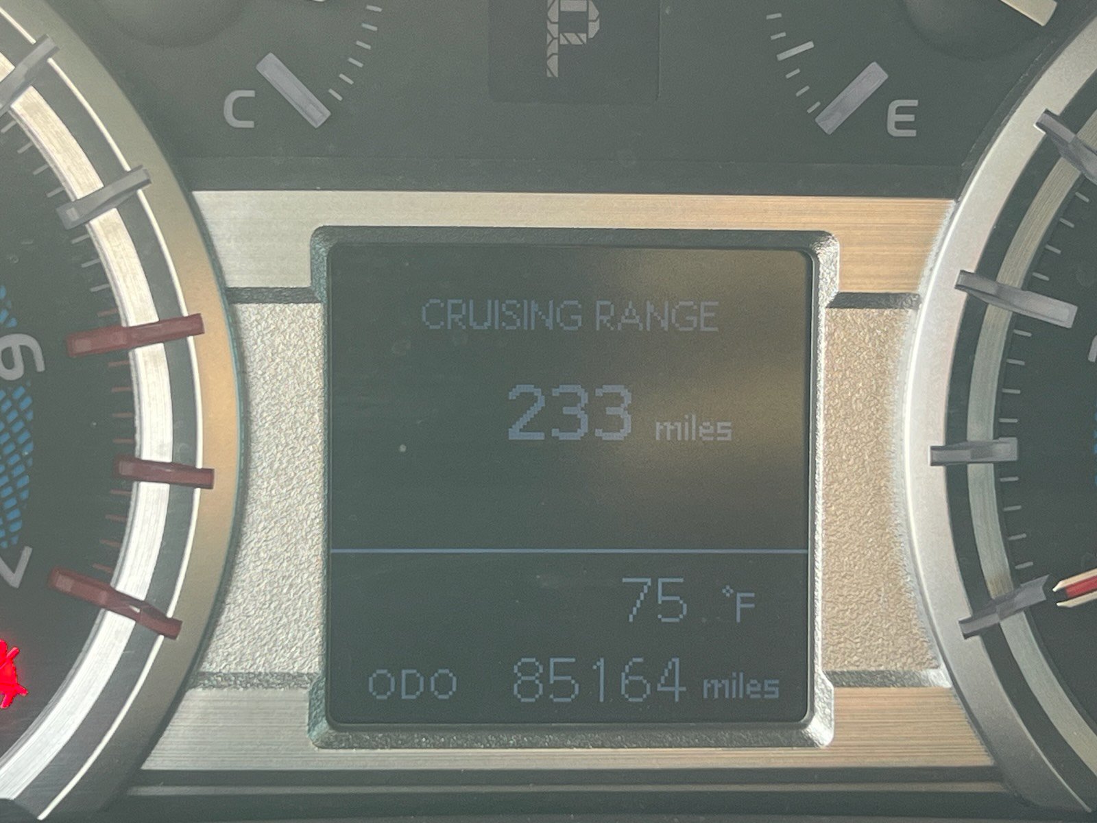 Used 2018 Toyota 4Runner SR5 AWD/4WD image 13
