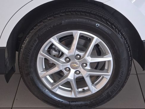 Certified 2024 Chevrolet Equinox LT FWD image 15