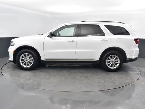 Used 2024 Dodge Durango SXT image 9