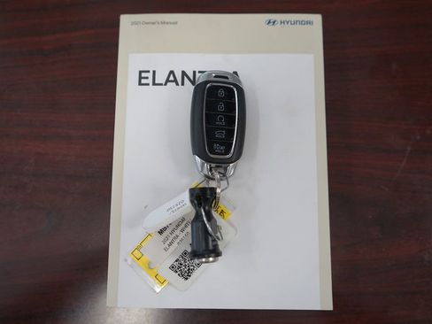 Used 2021 Hyundai Elantra SEL w/ Convenience Package FWD image 49