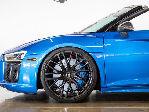 Used 2018 Audi R8 V10 plus AWD/4WD image 17