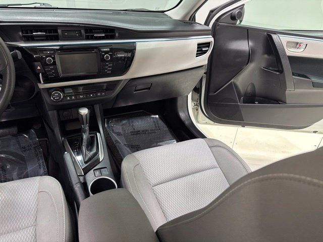 Used 2016 Toyota Corolla LE FWD image 15