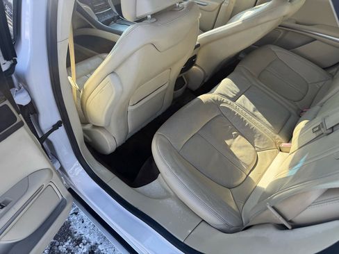 Used 2014 Lincoln MKZ w/ Equipment Group 102A Reserve image 9