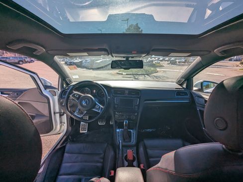 Used 2016 Volkswagen GTI Autobahn w/ Driver Assistance Package image 12