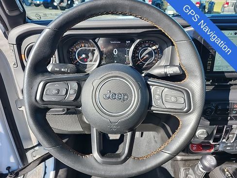 Certified 2024 Jeep Gladiator Mojave w/ Technology Group image 4