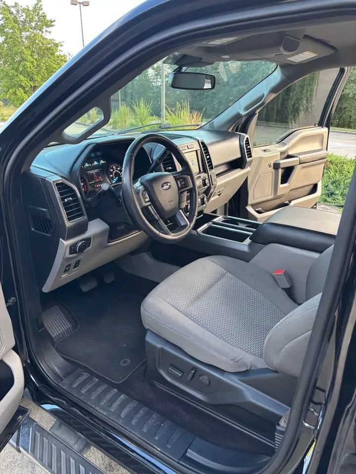 Used 2020 Ford F150 XLT w/ Equipment Group 302A Luxury AWD/4WD image 9