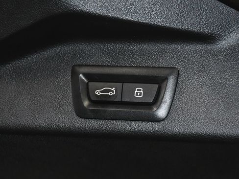 Used 2024 BMW X5 xDrive40i w/ M Sport Package AWD/4WD image 73